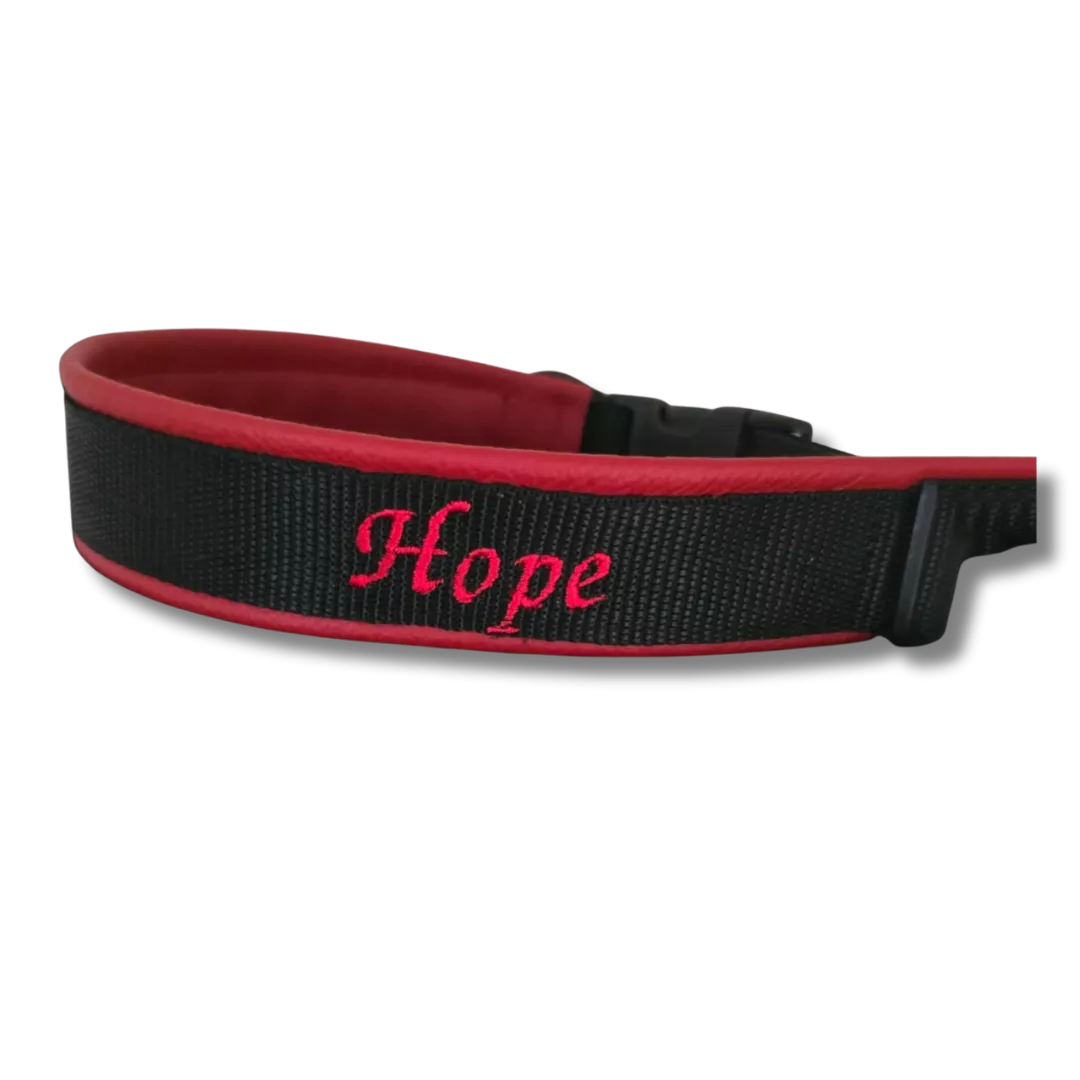 Hundehalsband rot/schwarz mit Stickerei "Hope"